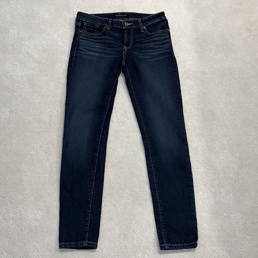 Guess Los Angeles Skinny Leg Jeans. Size 26
